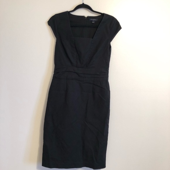 Banana Republic Dresses & Skirts - Banana Republic Cap Sleeve Dress